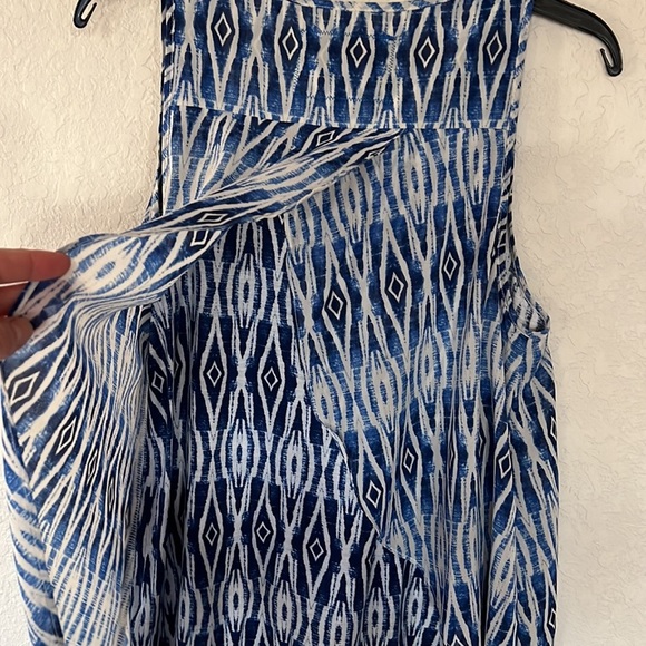 Anthropologie meadow rue sleeveless top with flowy overlay blue/white size M EUC - Picture 6 of 7